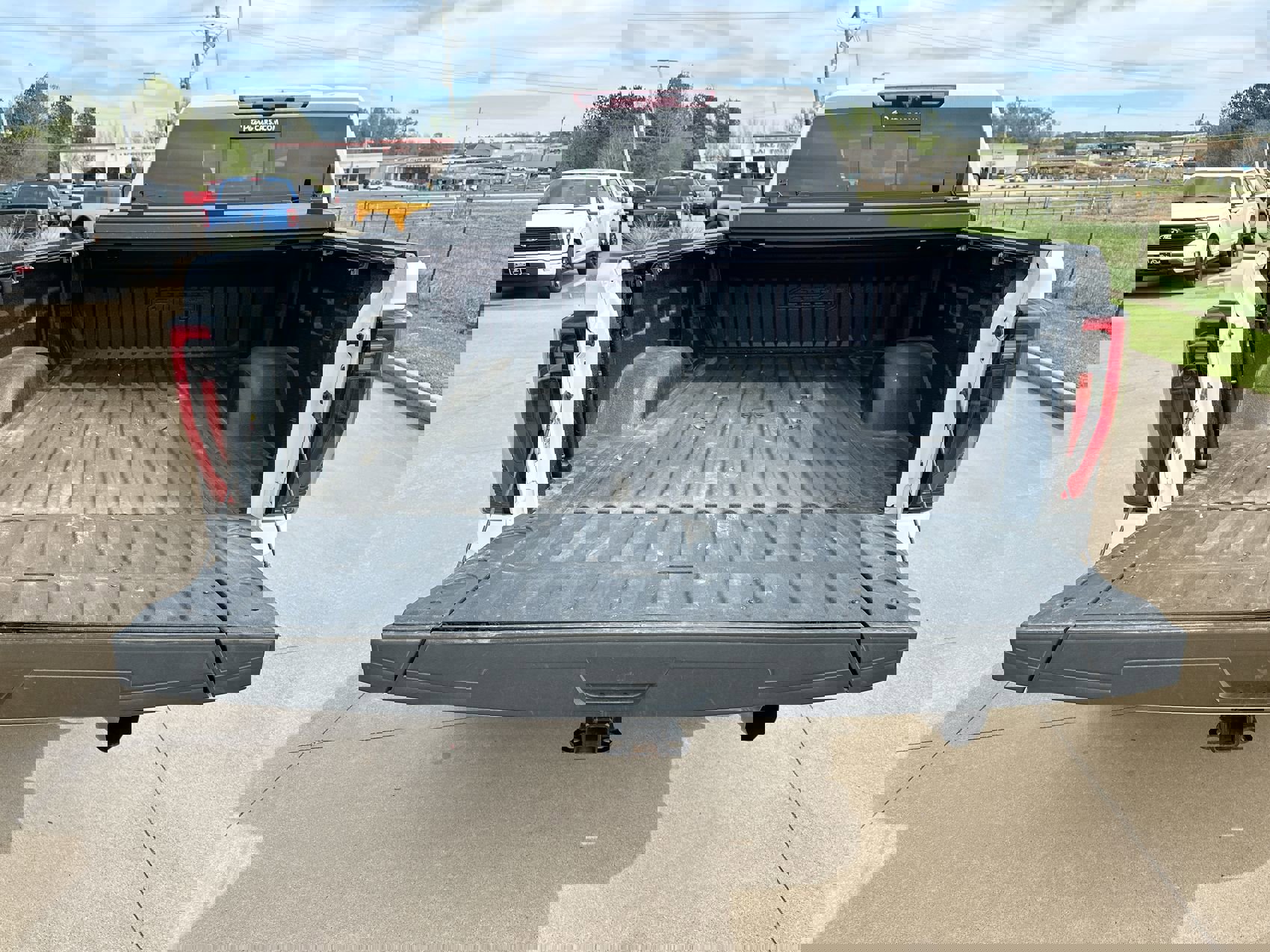 Used 2024 GMC Sierra 2500 AT4 w/ AT4 Premium Plus Package image 25