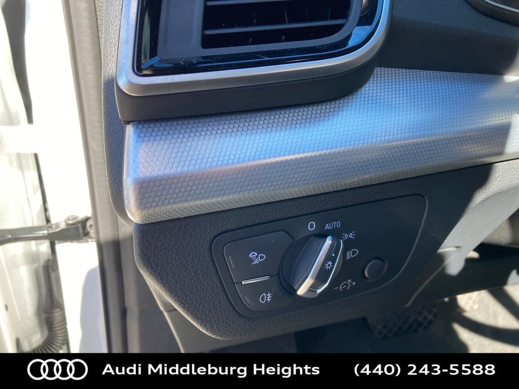 Certified 2024 Audi Q5 2.0T Premium Plus w/ Premium Plus Package image 17