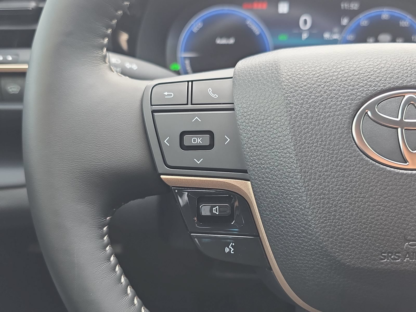 Used 2026 Toyota Crown AWD/4WD image 16