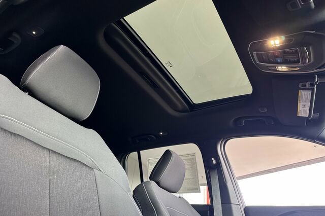 New 2026 Jeep Grand Cherokee Laredo X image 14