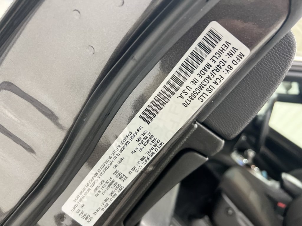 Used 2021 Jeep Grand Cherokee Laredo w/ Security & Convenience Group AWD/4WD image 27