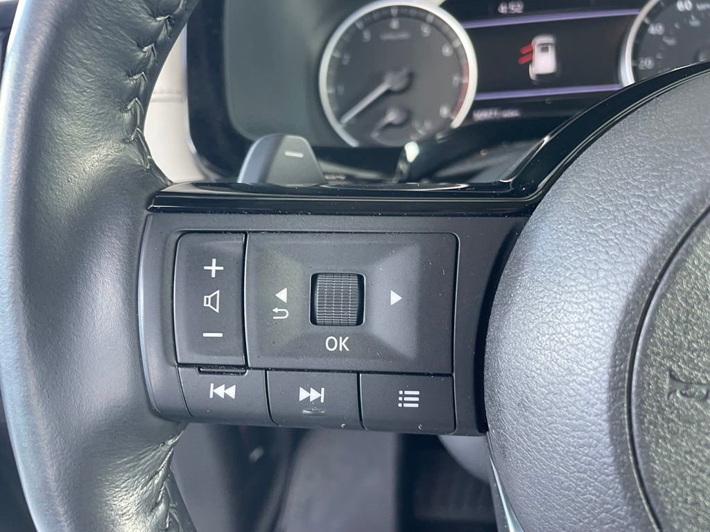 Certified 2023 Nissan Pathfinder SL FWD image 12