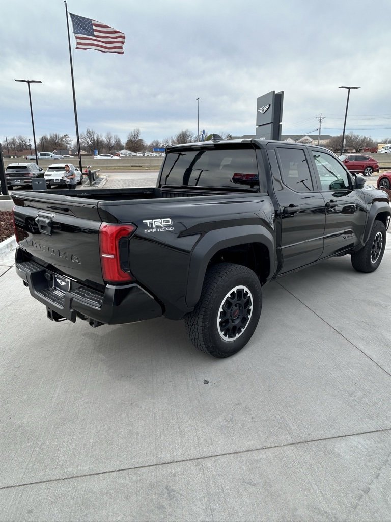 Used 2024 Toyota Tacoma TRD Off-Road image 7