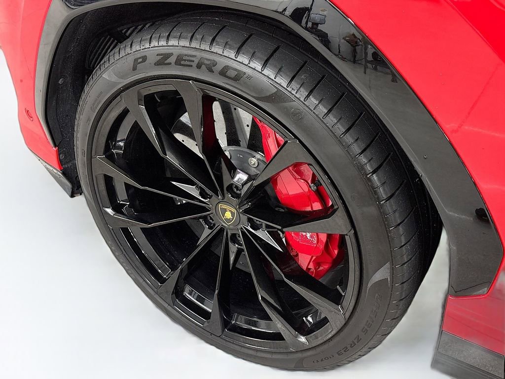 Used 2022 Lamborghini Urus image 22
