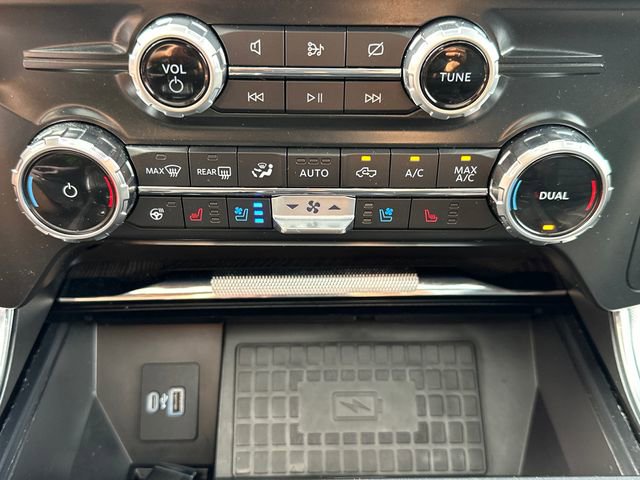 Used 2022 Ford F150 Platinum image 34