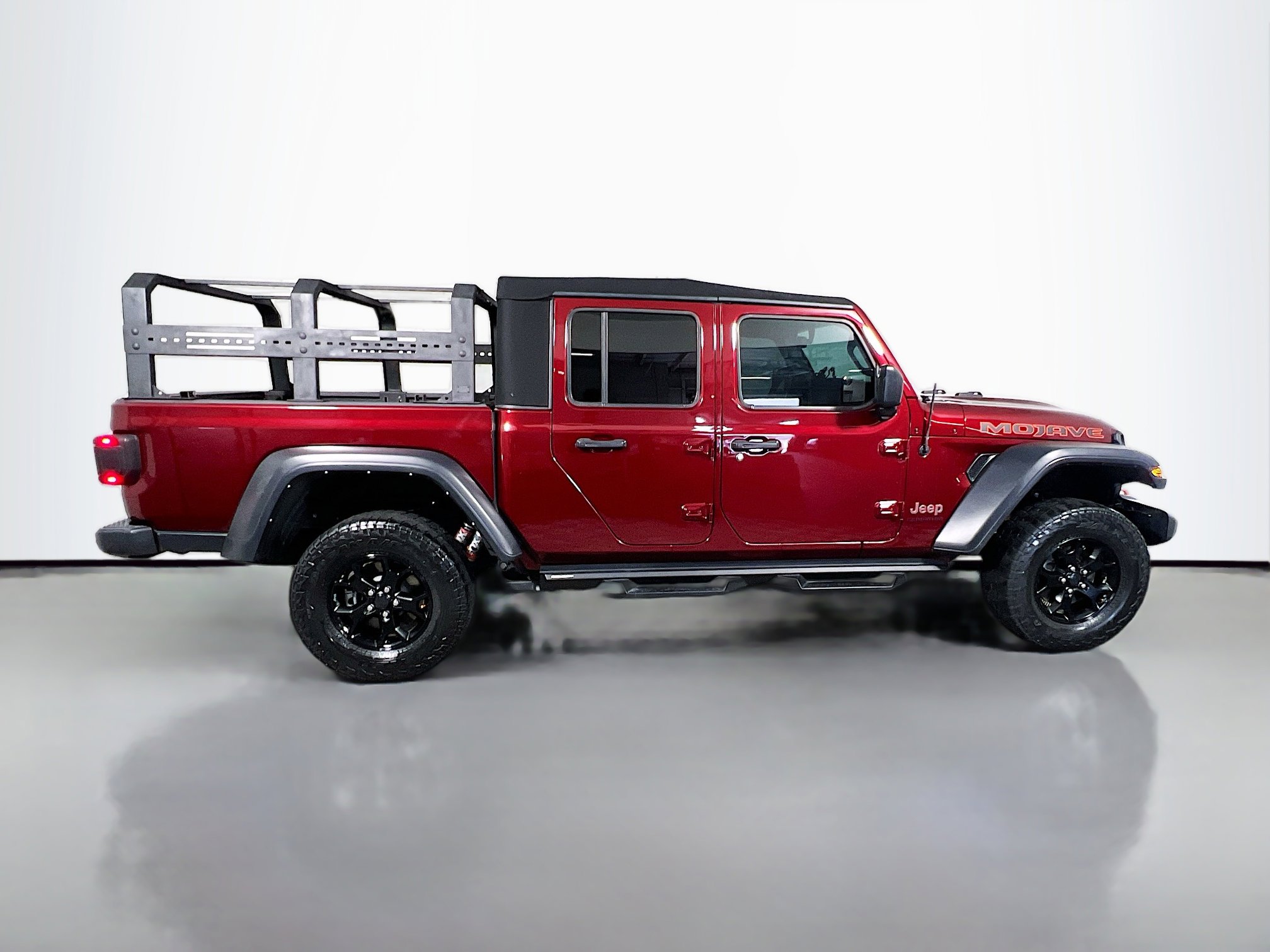 Used 2022 Jeep Gladiator Mojave AWD/4WD image 3