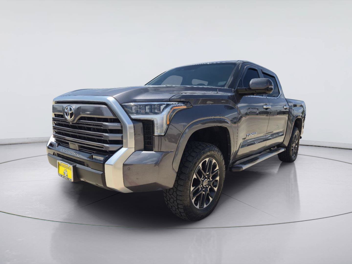 Used 2023 Toyota Tundra Limited AWD/4WD image 1