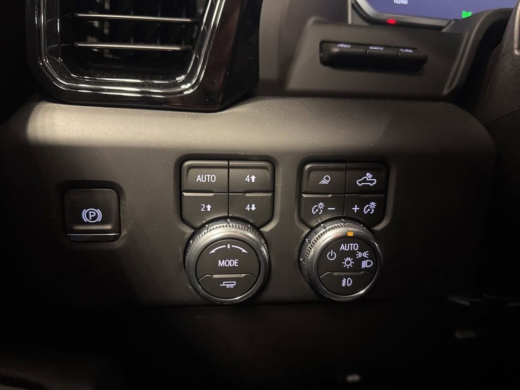 New 2026 GMC Sierra 2500 AT4X AWD/4WD image 29