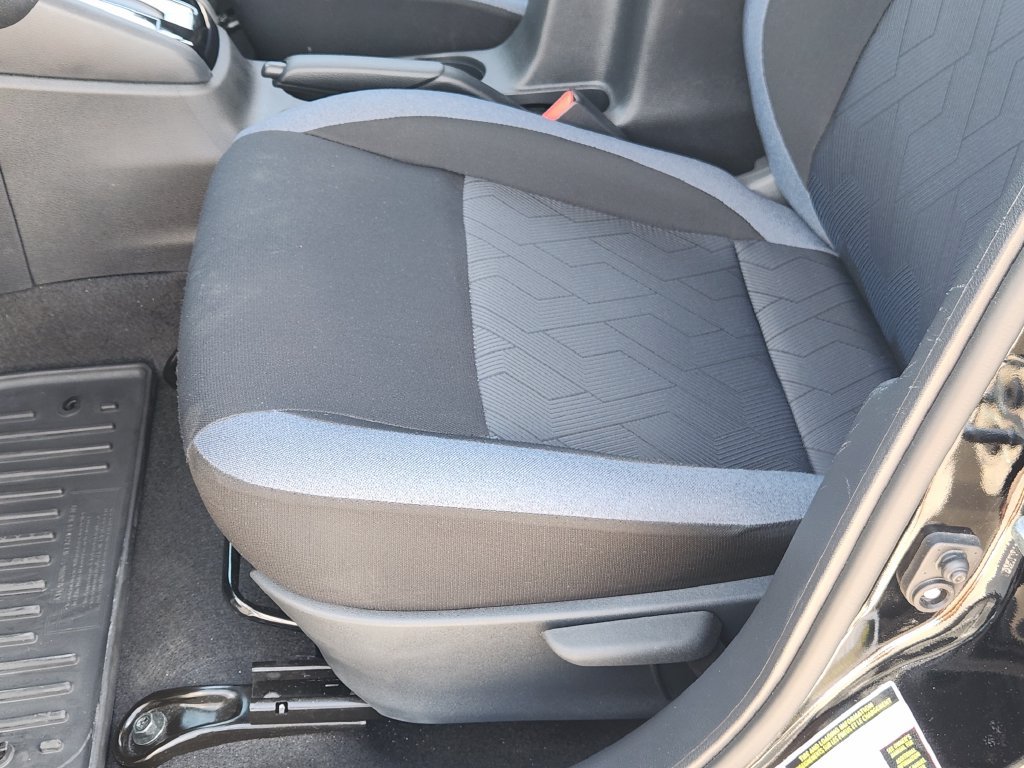 Used 2025 Nissan Versa SV w/ Trunk Package FWD image 17