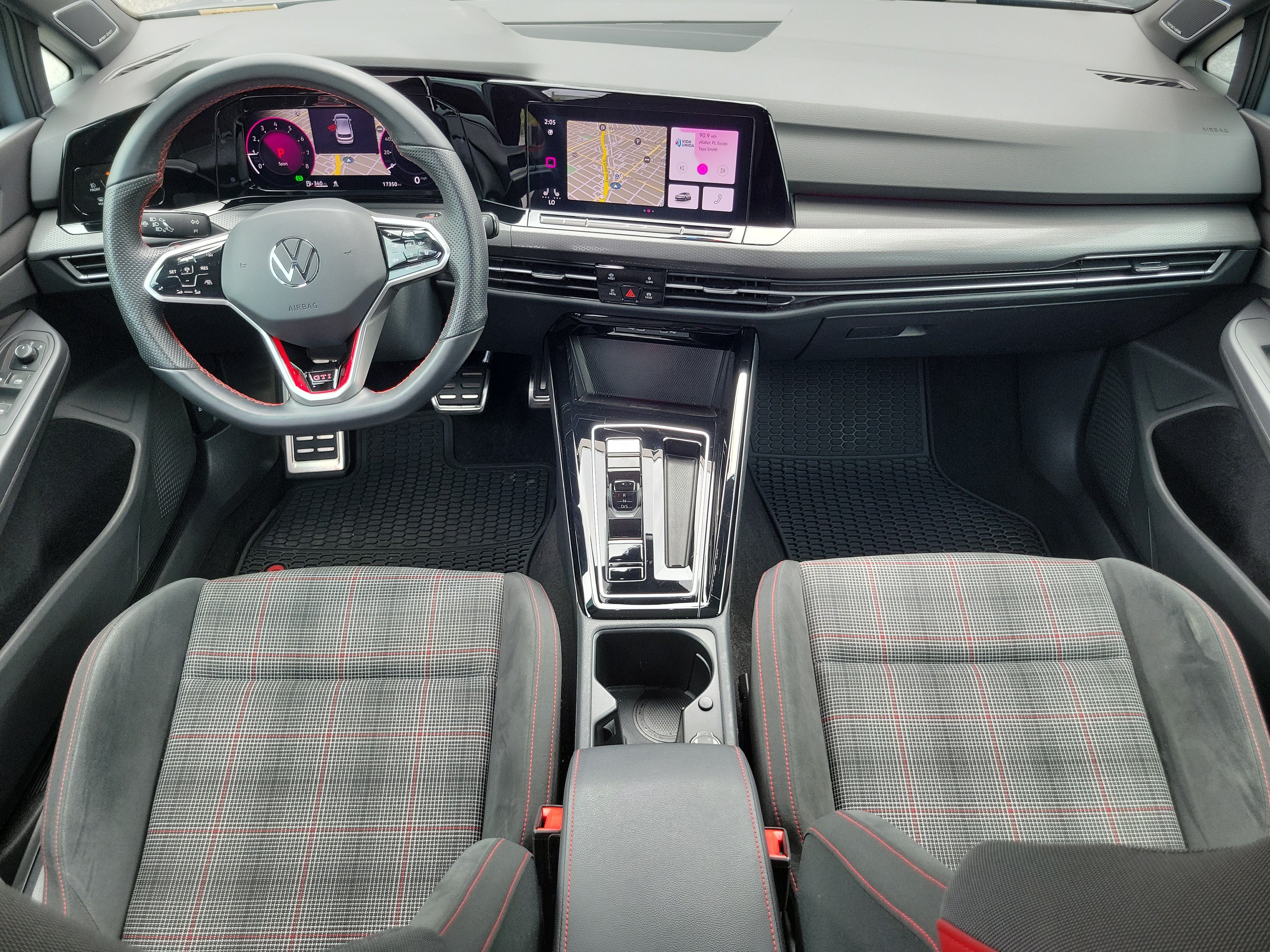 Certified 2023 Volkswagen GTI SE FWD image 16
