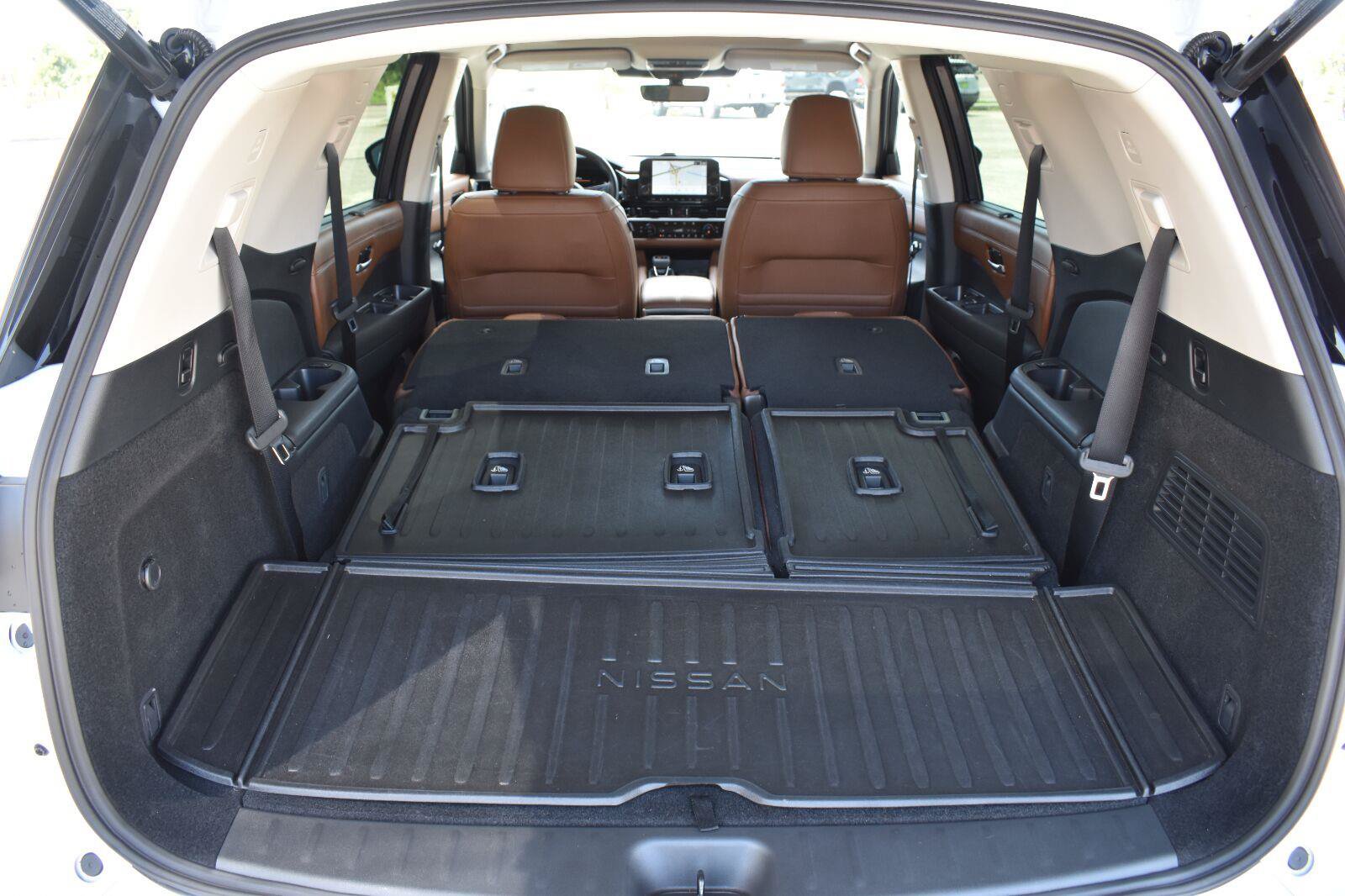 Used 2025 Nissan Pathfinder Platinum w/ Cargo Package FWD image 65