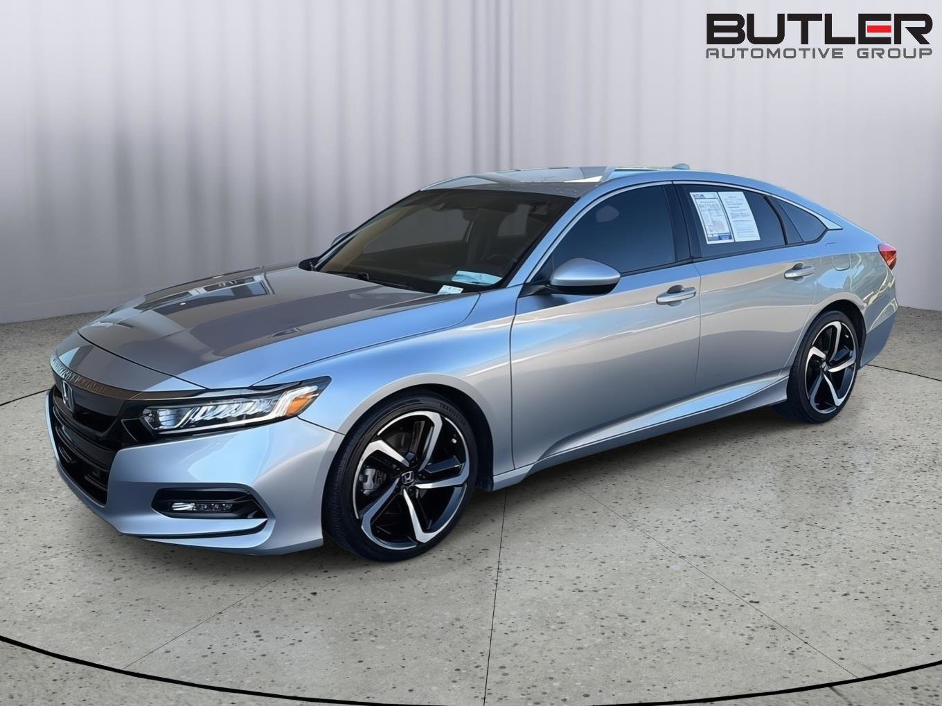 Used 2019 Honda Accord Sport image 2