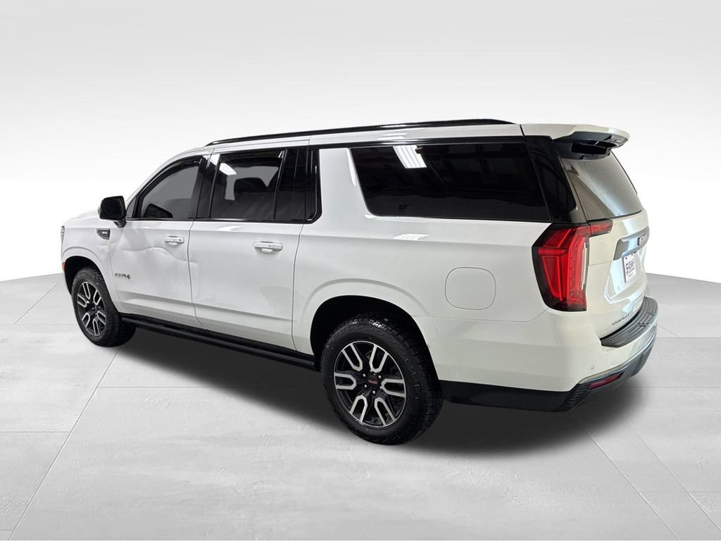 Used 2023 GMC Yukon XL AT4 w/ AT4 Premium Package AWD/4WD image 9