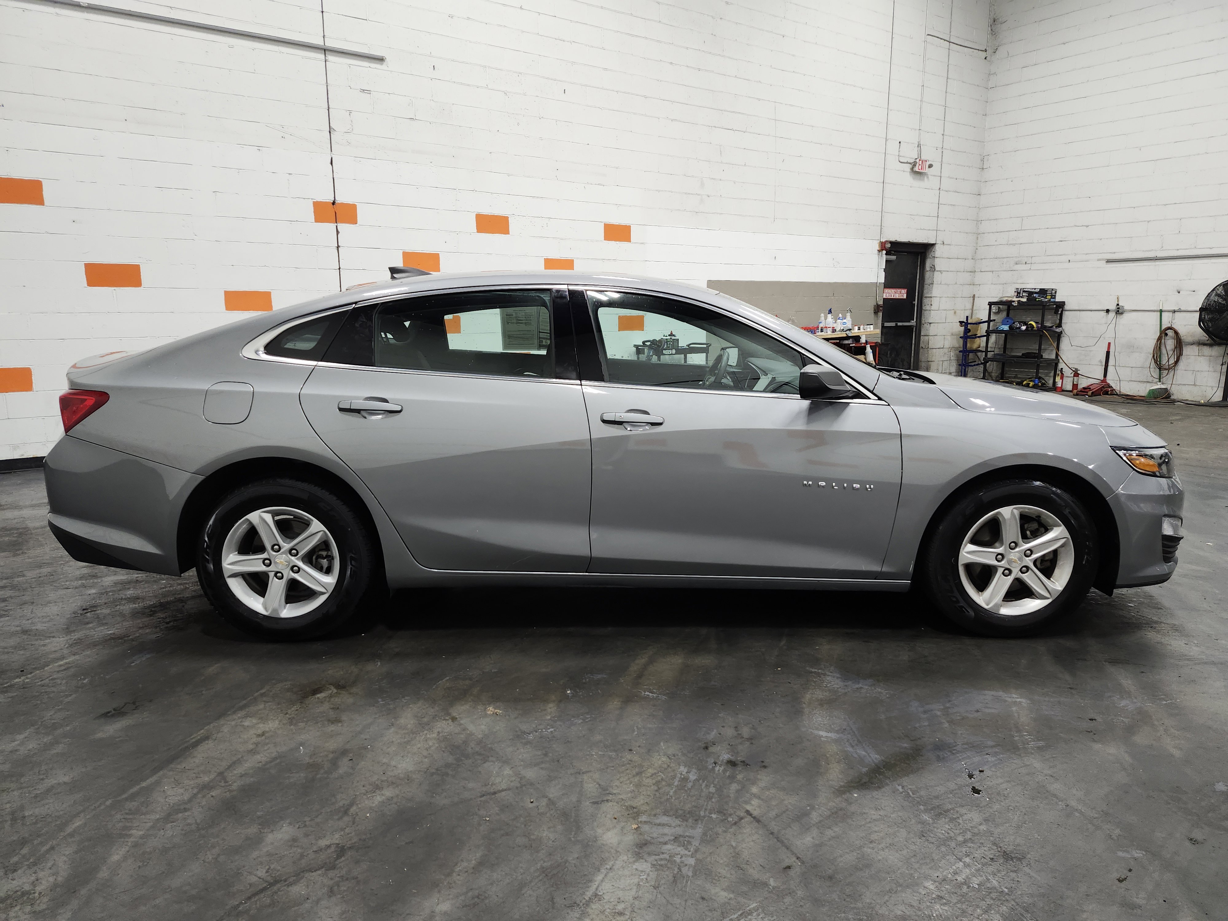 Used 2023 Chevrolet Malibu LS FWD image 17