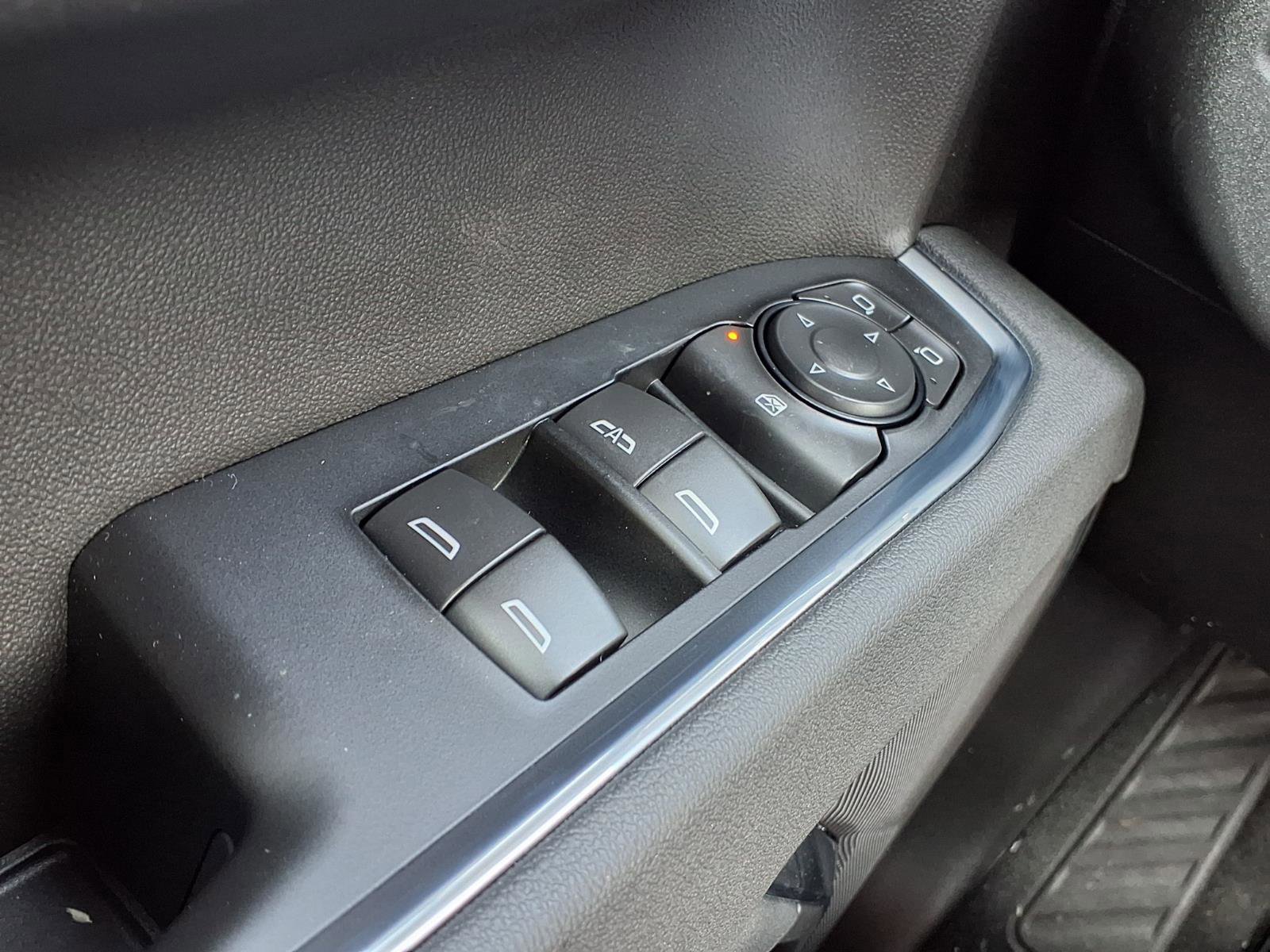 New 2026 GMC Sierra 1500 Elevation image 14