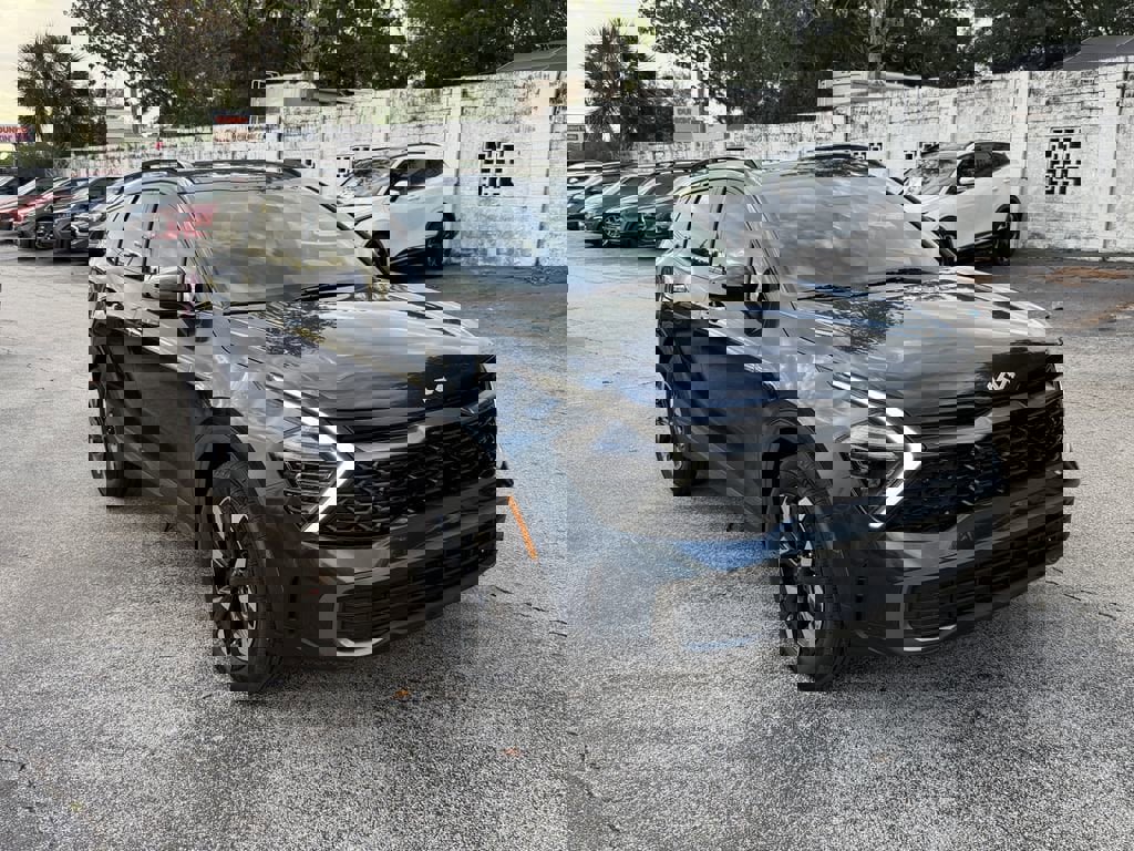 Certified 2024 Kia Sportage X-Line image 2