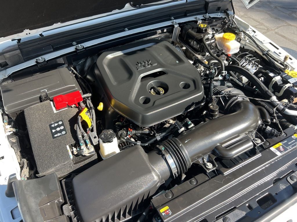 Used 2024 Jeep Wrangler Sport image 27