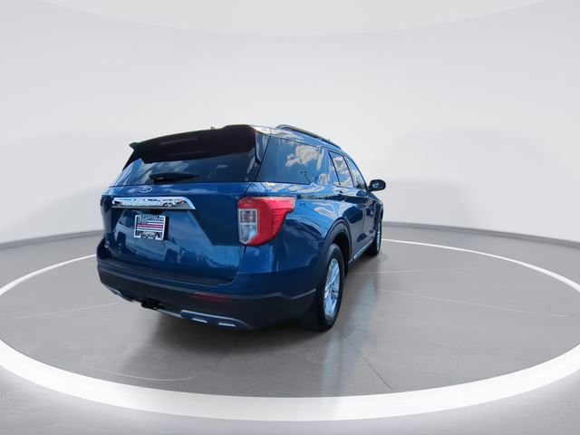 Used 2022 Ford Explorer XLT w/ Equipment Group 202A image 7