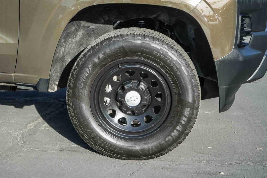 Used 2023 Chevrolet Colorado W/T RWD image 10