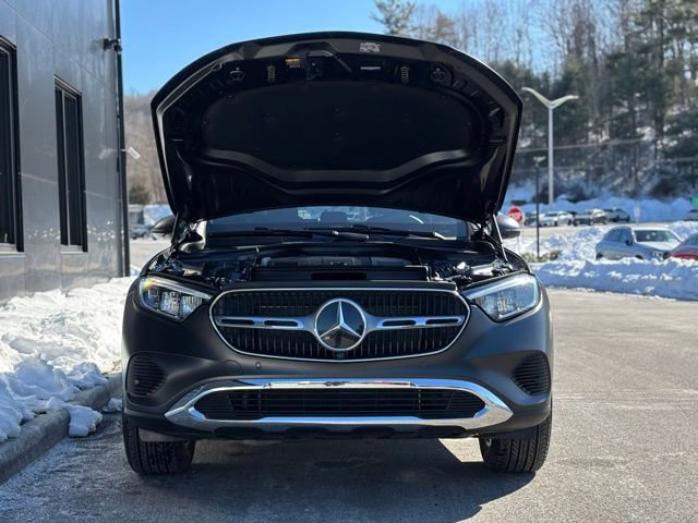 Used 2025 Mercedes-Benz GLC 300 4MATIC image 61