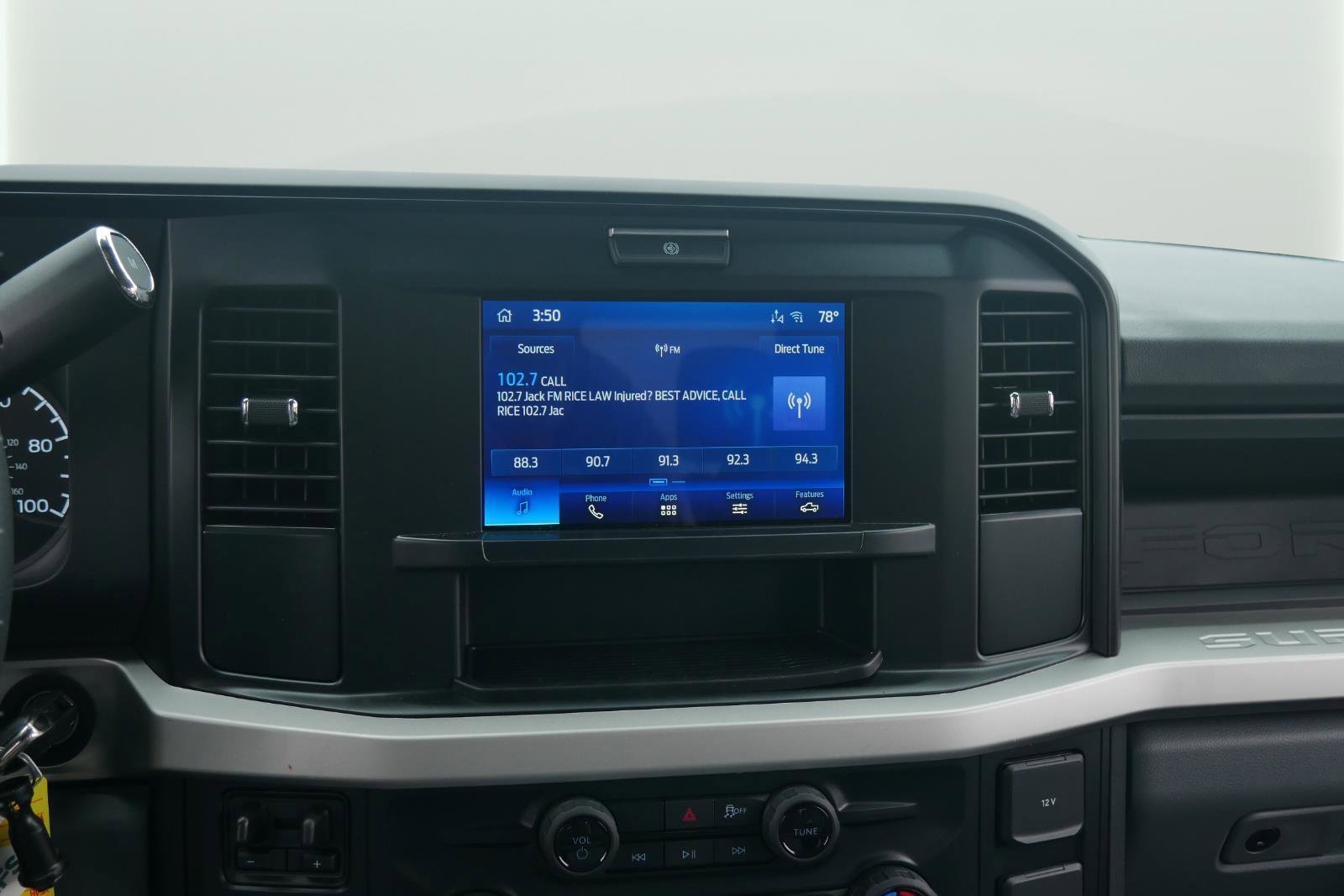 New 2025 Ford F250 XL w/ XL Chrome Package image 46