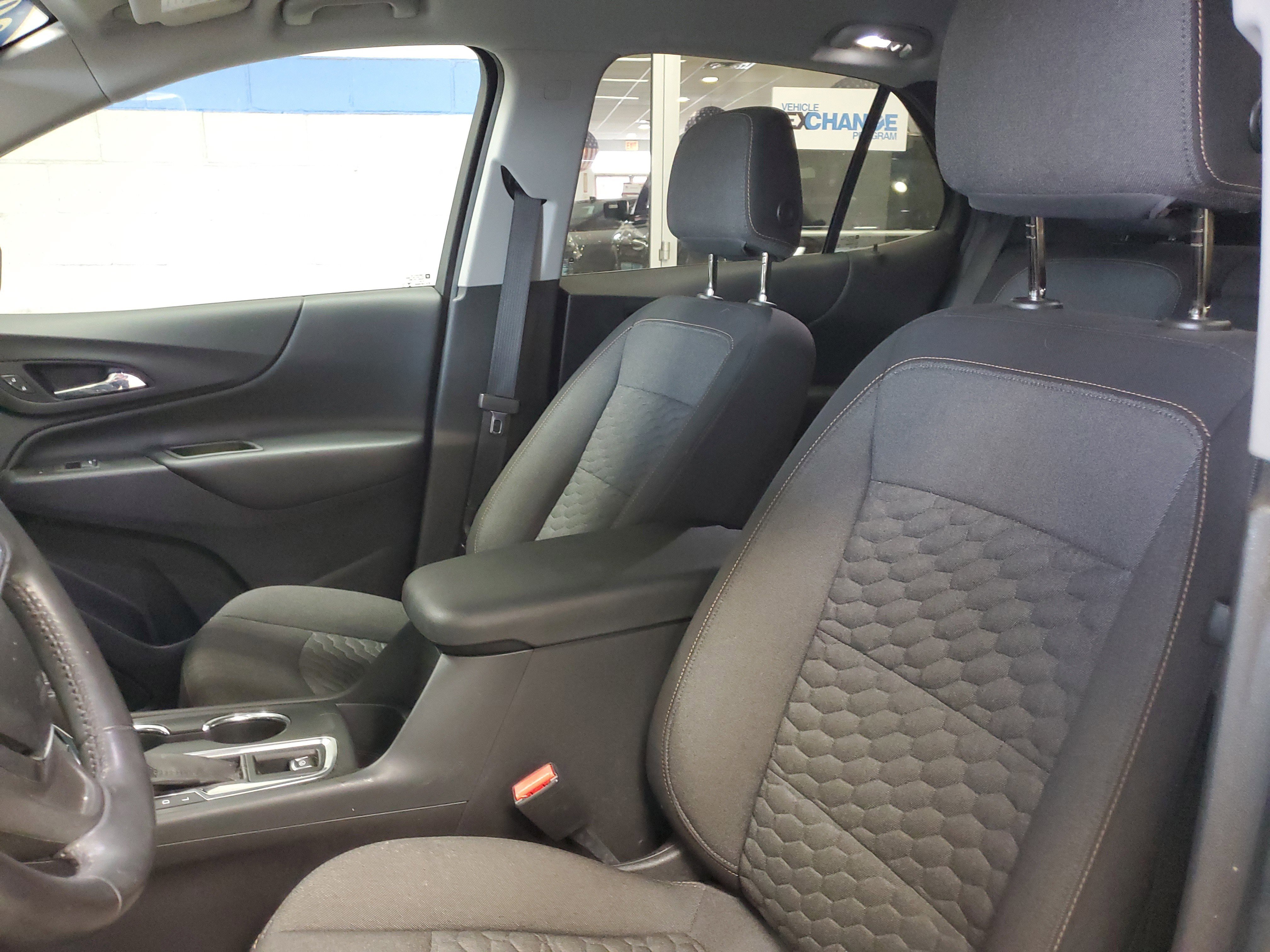 Used 2021 Chevrolet Equinox LT FWD image 18