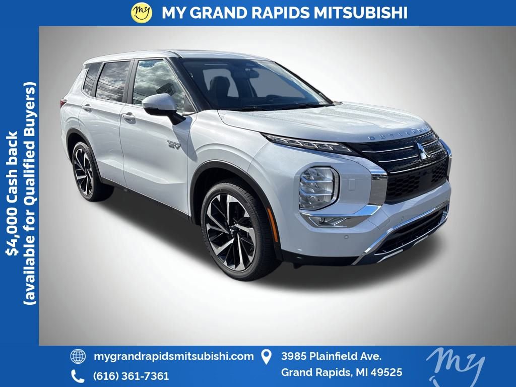 New 2025 Mitsubishi Outlander SE