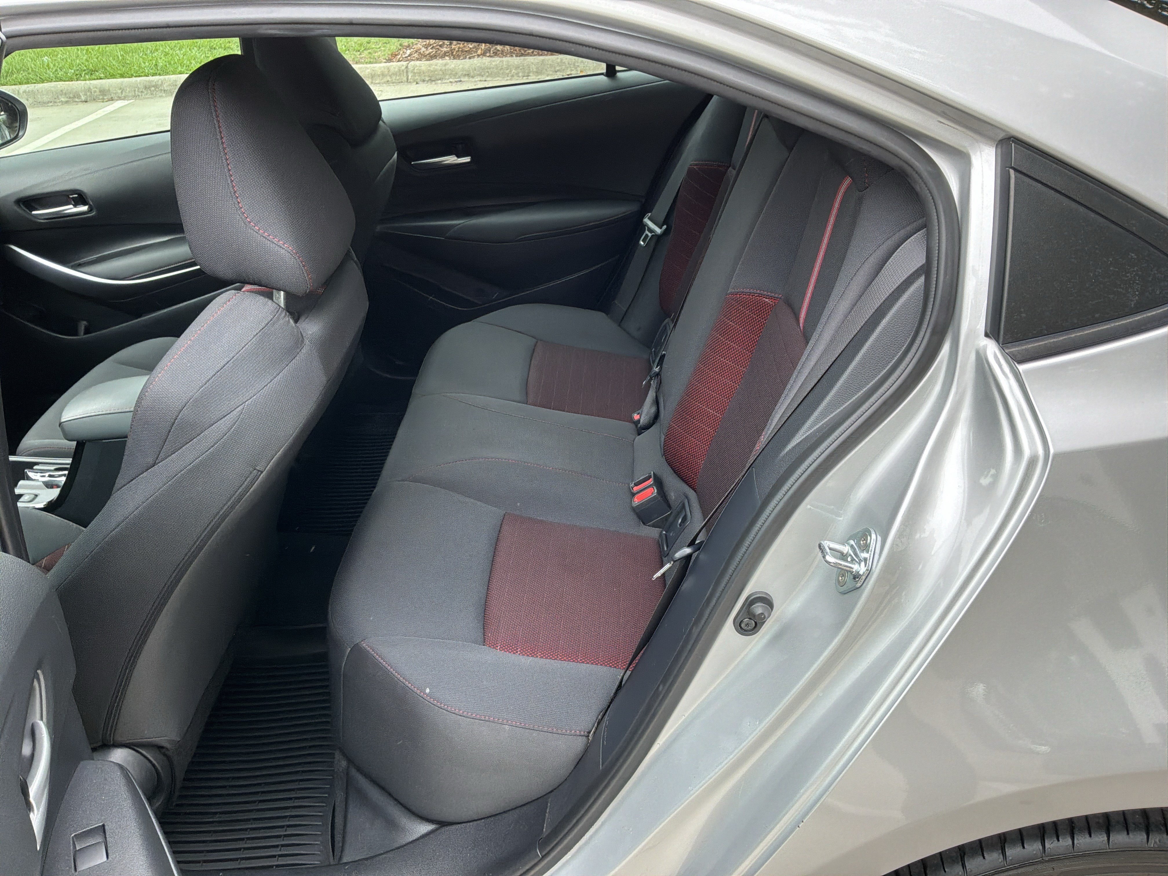 Used 2023 Toyota Corolla SE FWD image 30