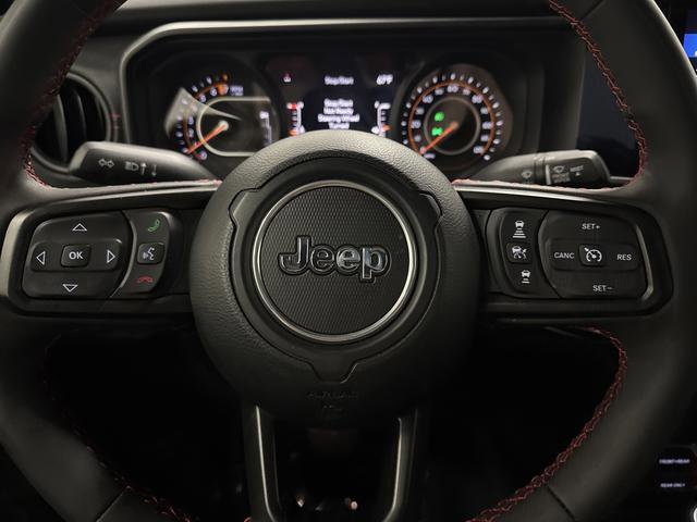 Used 2024 Jeep Gladiator Rubicon w/ Technology Group image 16