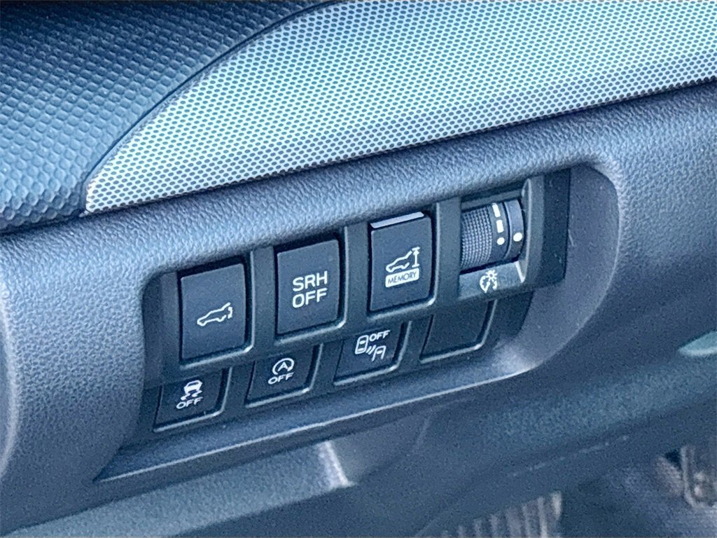 Used 2021 Subaru Forester Limited image 10