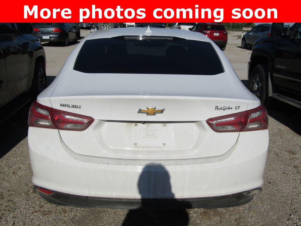 Used 2022 Chevrolet Malibu LT FWD image 4
