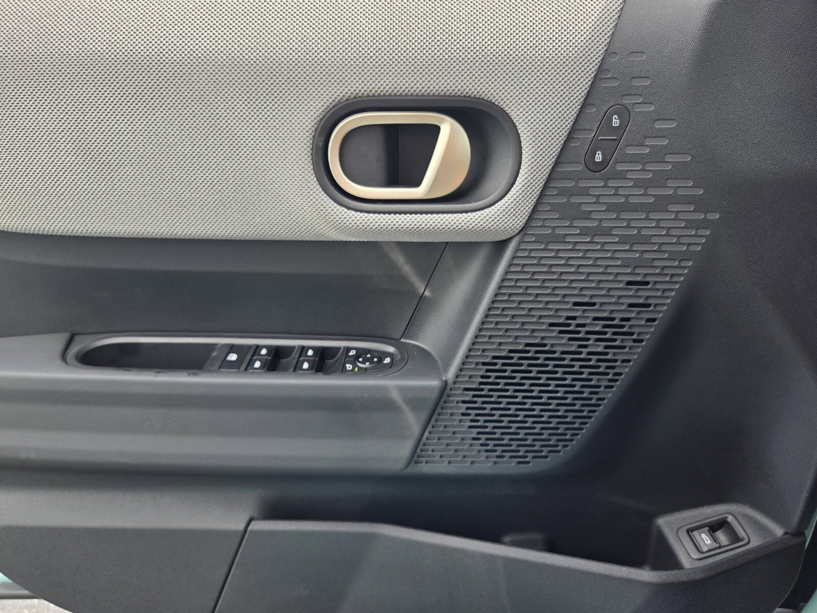 Certified 2025 MINI Cooper S image 20