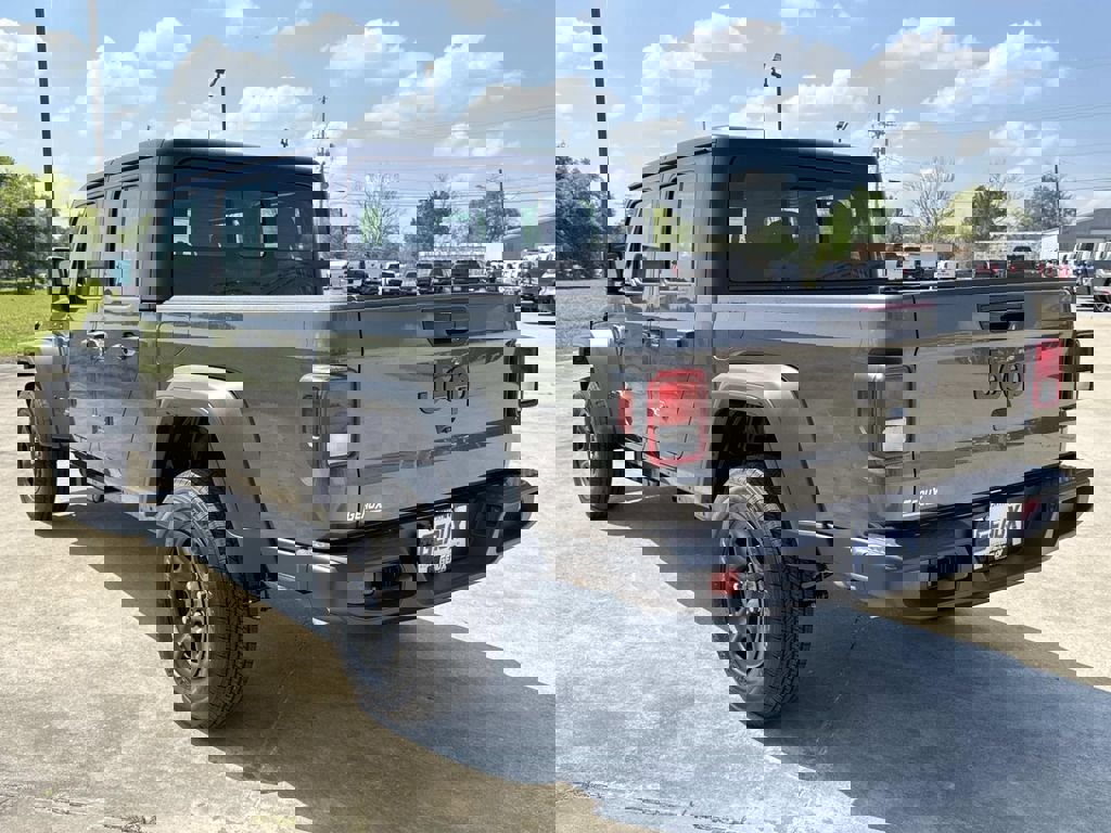 New 2026 Jeep Gladiator Sport image 9