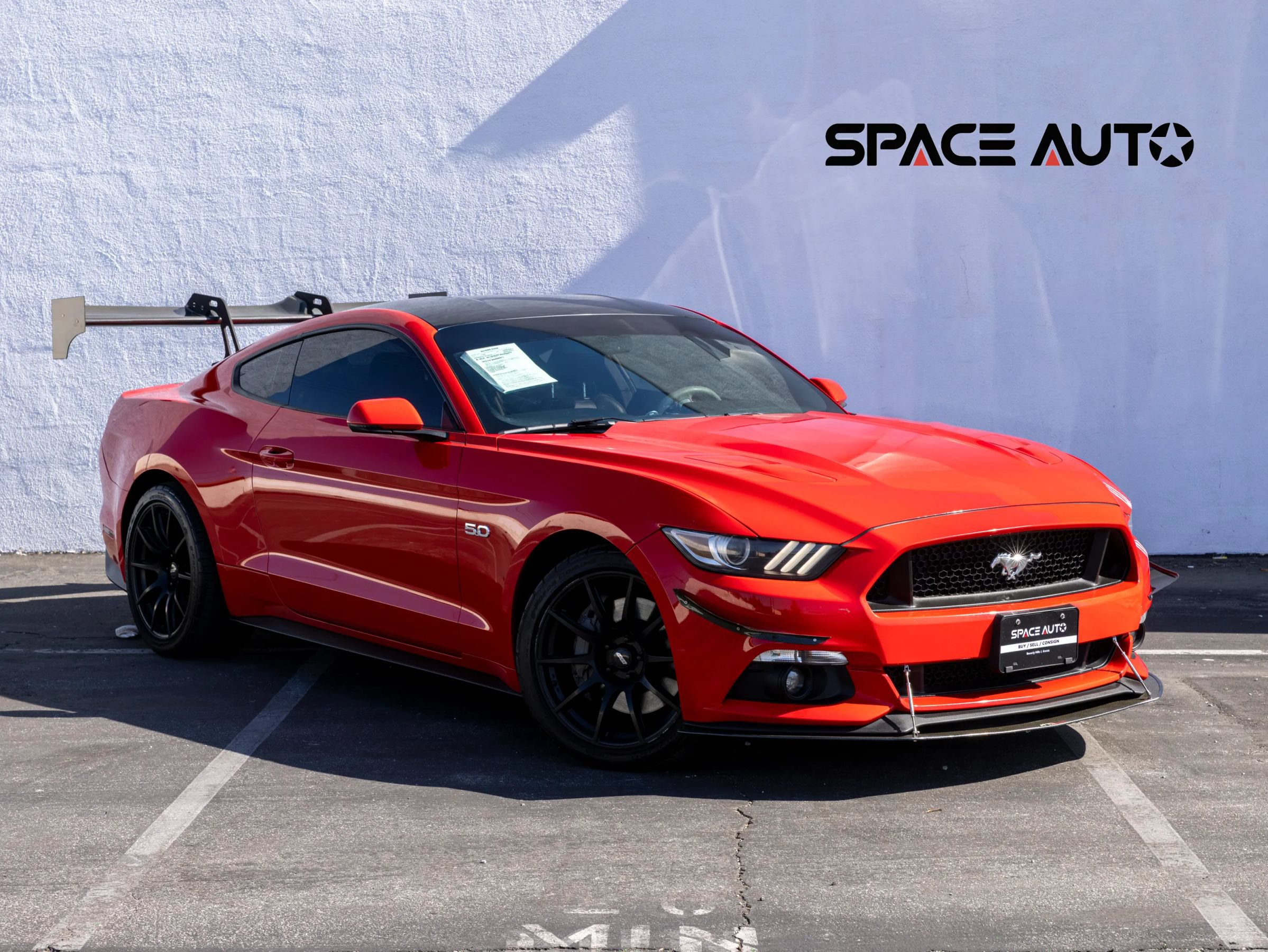 Used 2016 Ford Mustang GT Premium w/ Equipment Group 401A RWD image 1