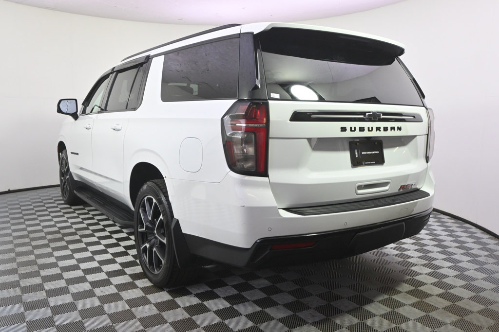 Used 2023 Chevrolet Suburban RST w/ Luxury Package AWD/4WD image 4