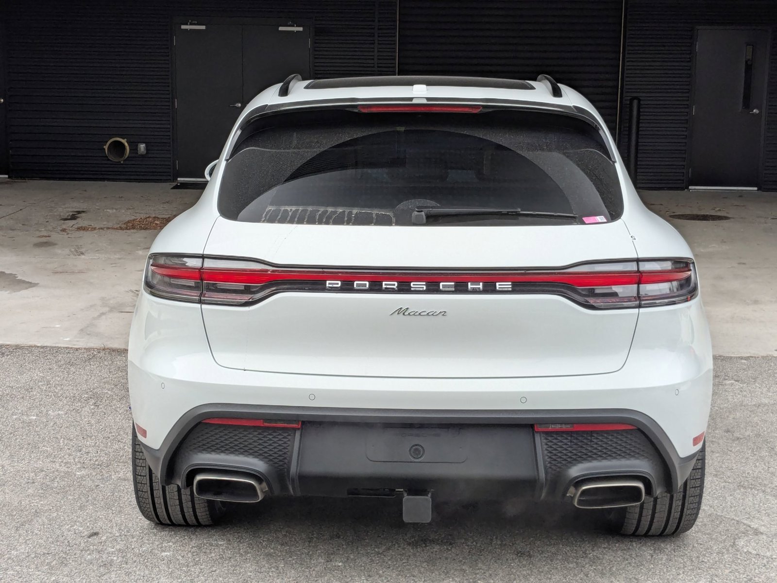 Certified 2026 Porsche Macan AWD/4WD image 9