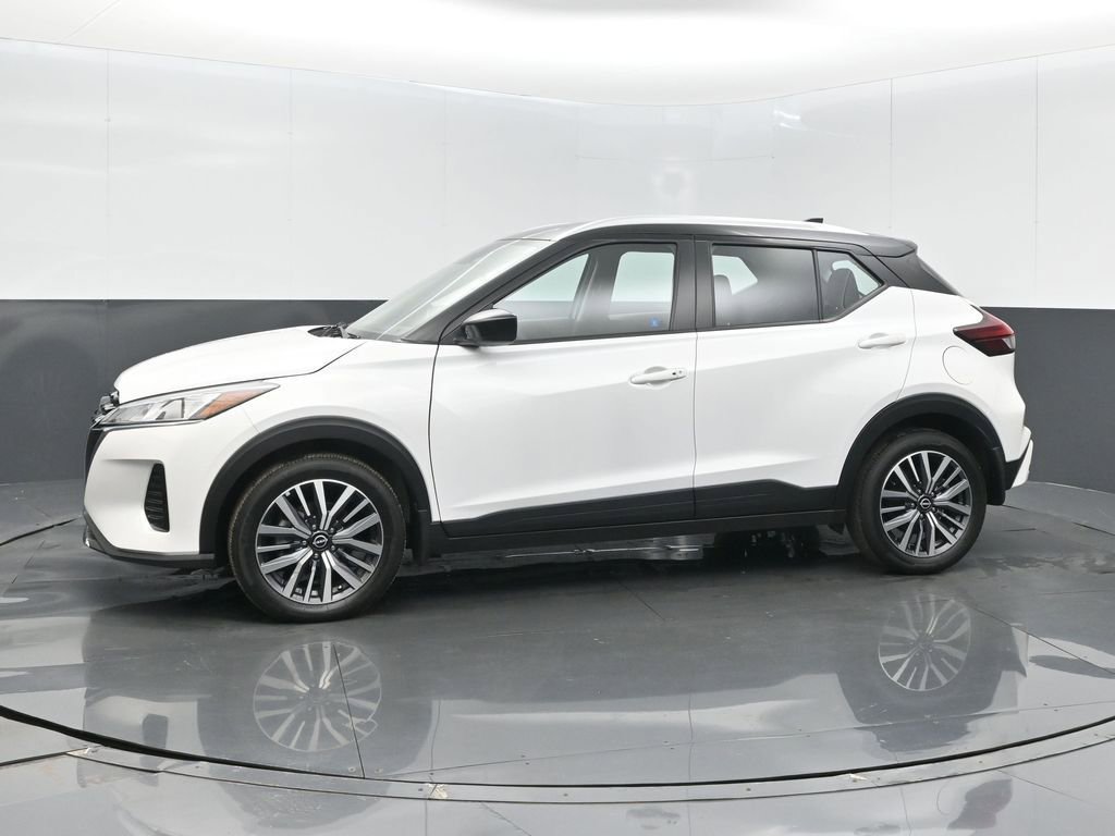 Used 2024 Nissan Kicks SV FWD image 10