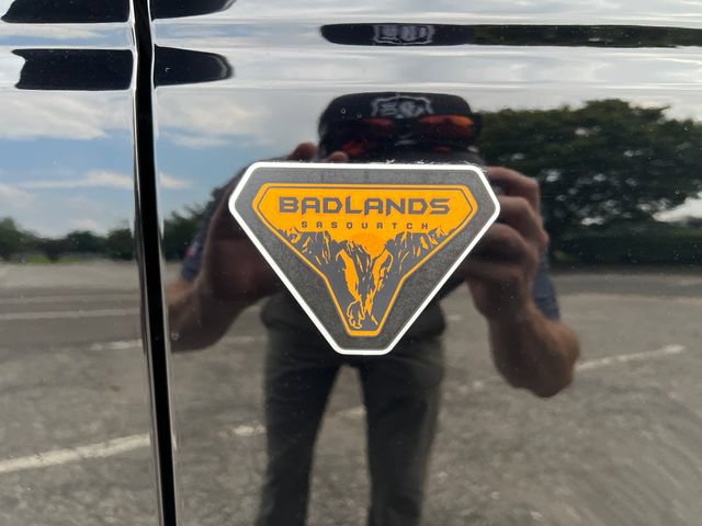 Used 2025 Ford Bronco Badlands AWD/4WD image 41
