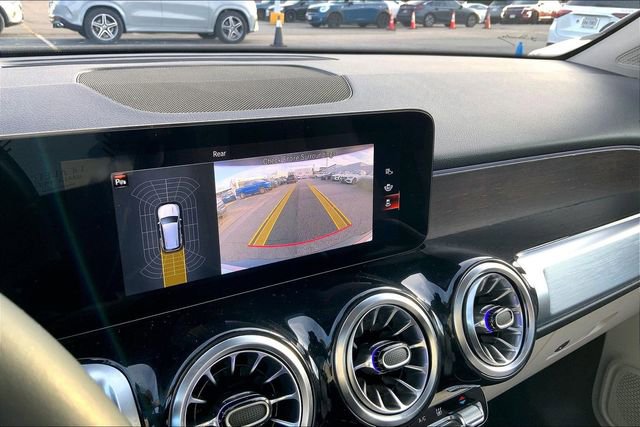 Certified 2022 Mercedes-Benz EQB 350 4MATIC image 23