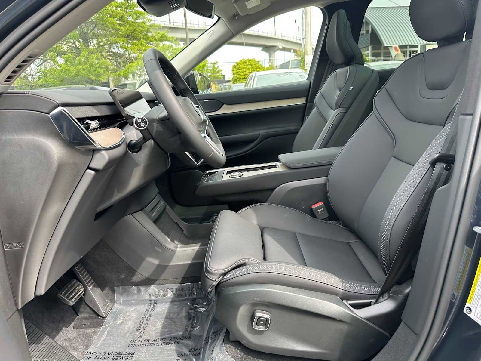 Used 2025 Volvo EX90 Plus w/ Protection Package Premier AWD/4WD image 20