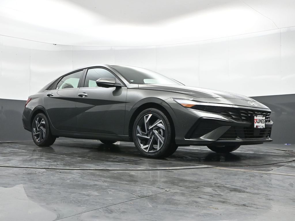 New 2026 Hyundai Elantra Limited w/ Cargo Package image 47