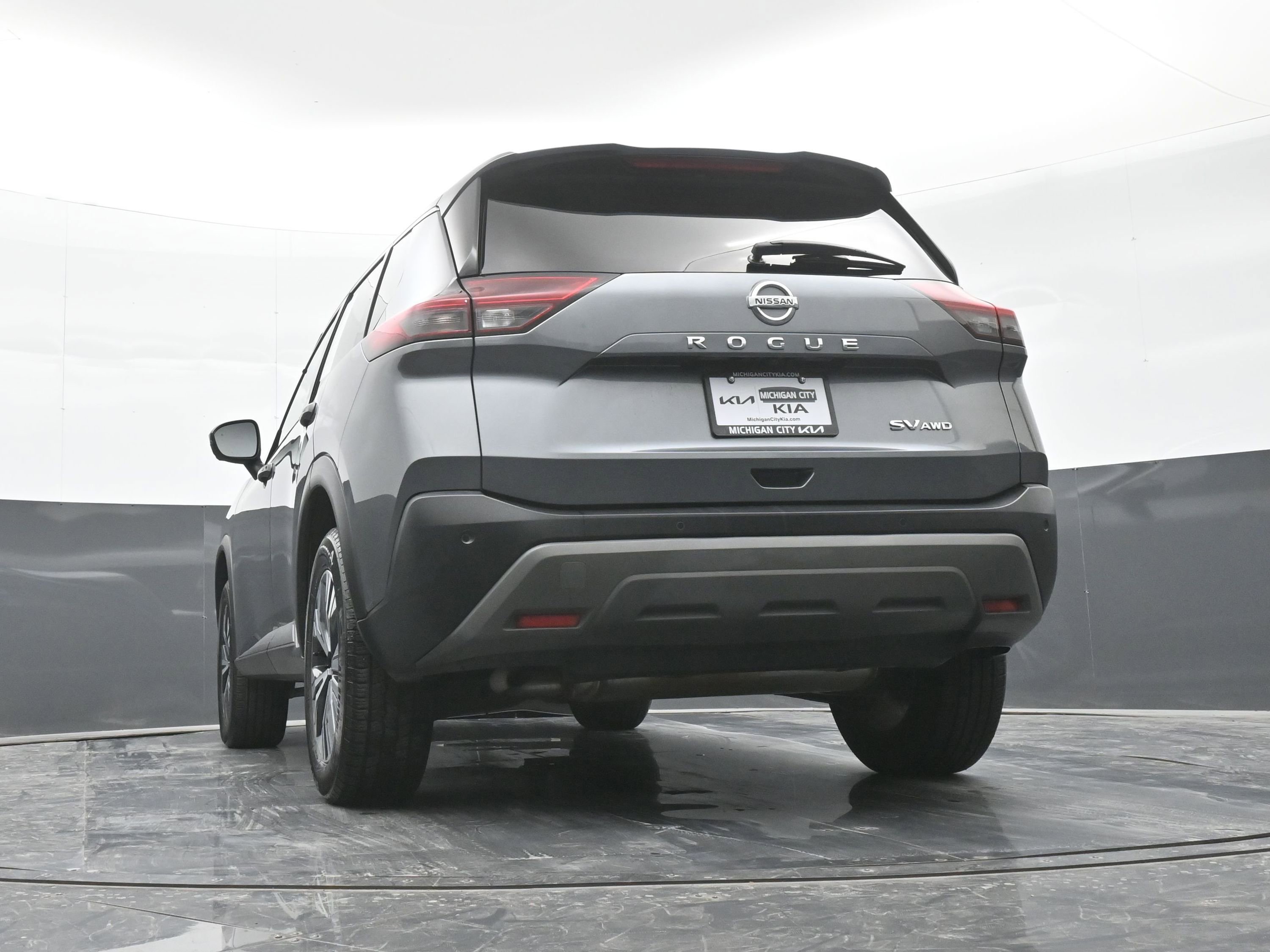 Used 2021 Nissan Rogue SV image 42