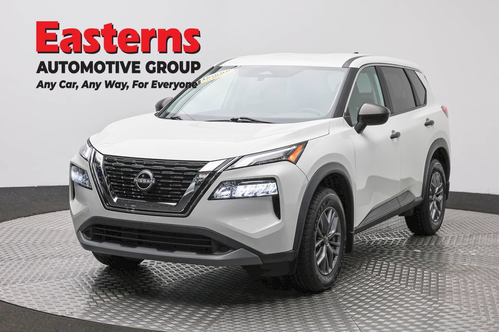Used 2023 Nissan Rogue S AWD/4WD image 1