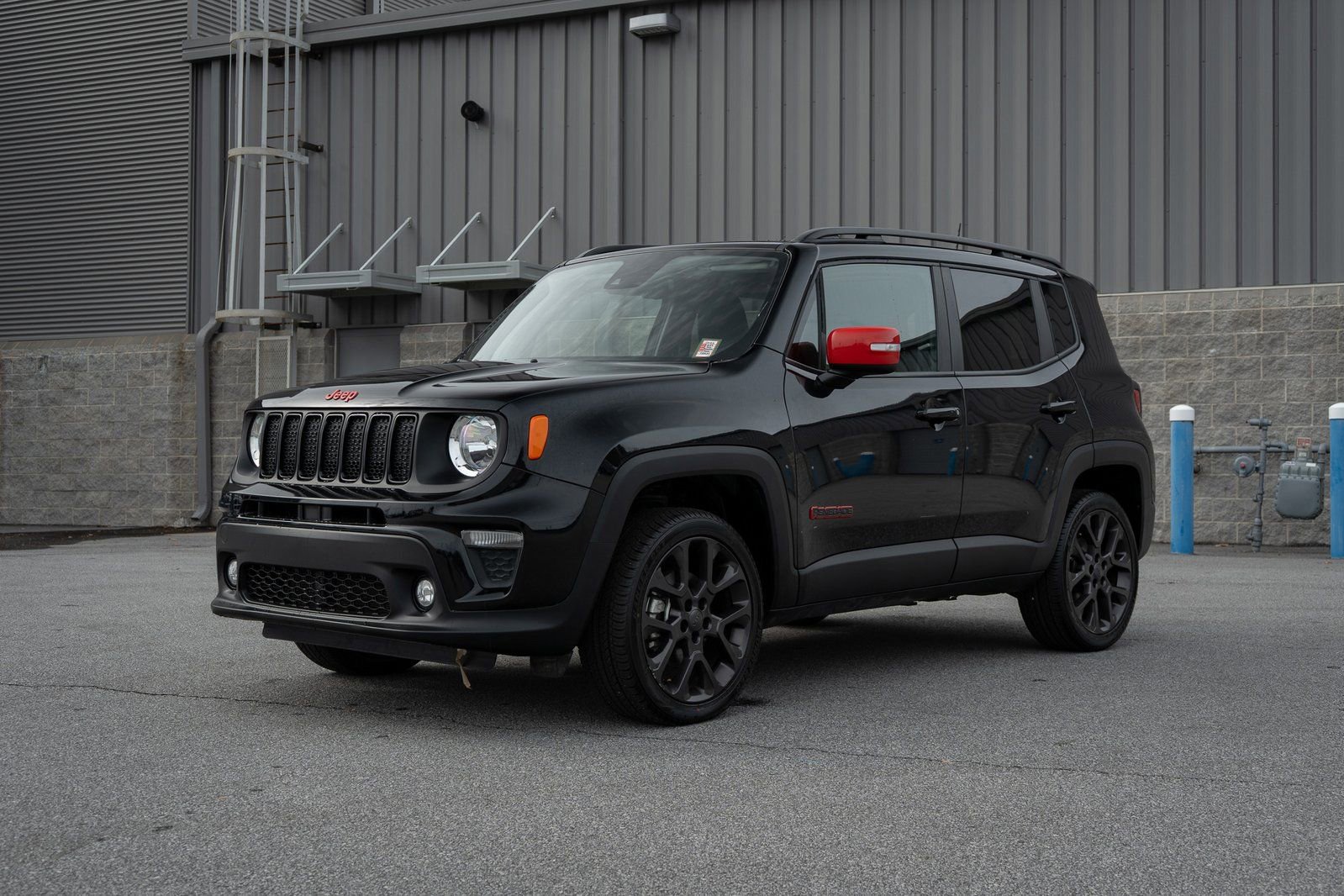 Used 2023 Jeep Renegade Latitude w/ Sun/Sound Group image 3