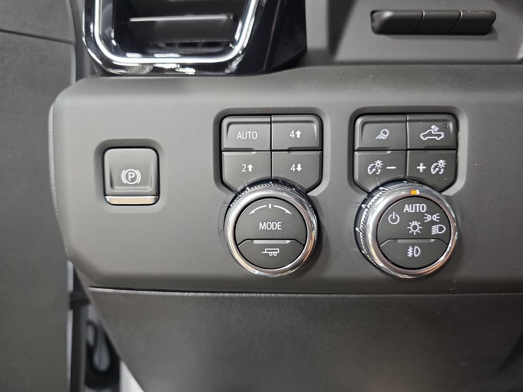 New 2026 GMC Sierra 3500 Denali Ultimate AWD/4WD image 27