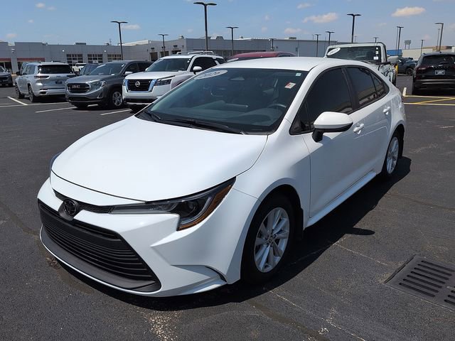 Certified 2026 Toyota Corolla LE w/ LE Premium Package FWD image 3