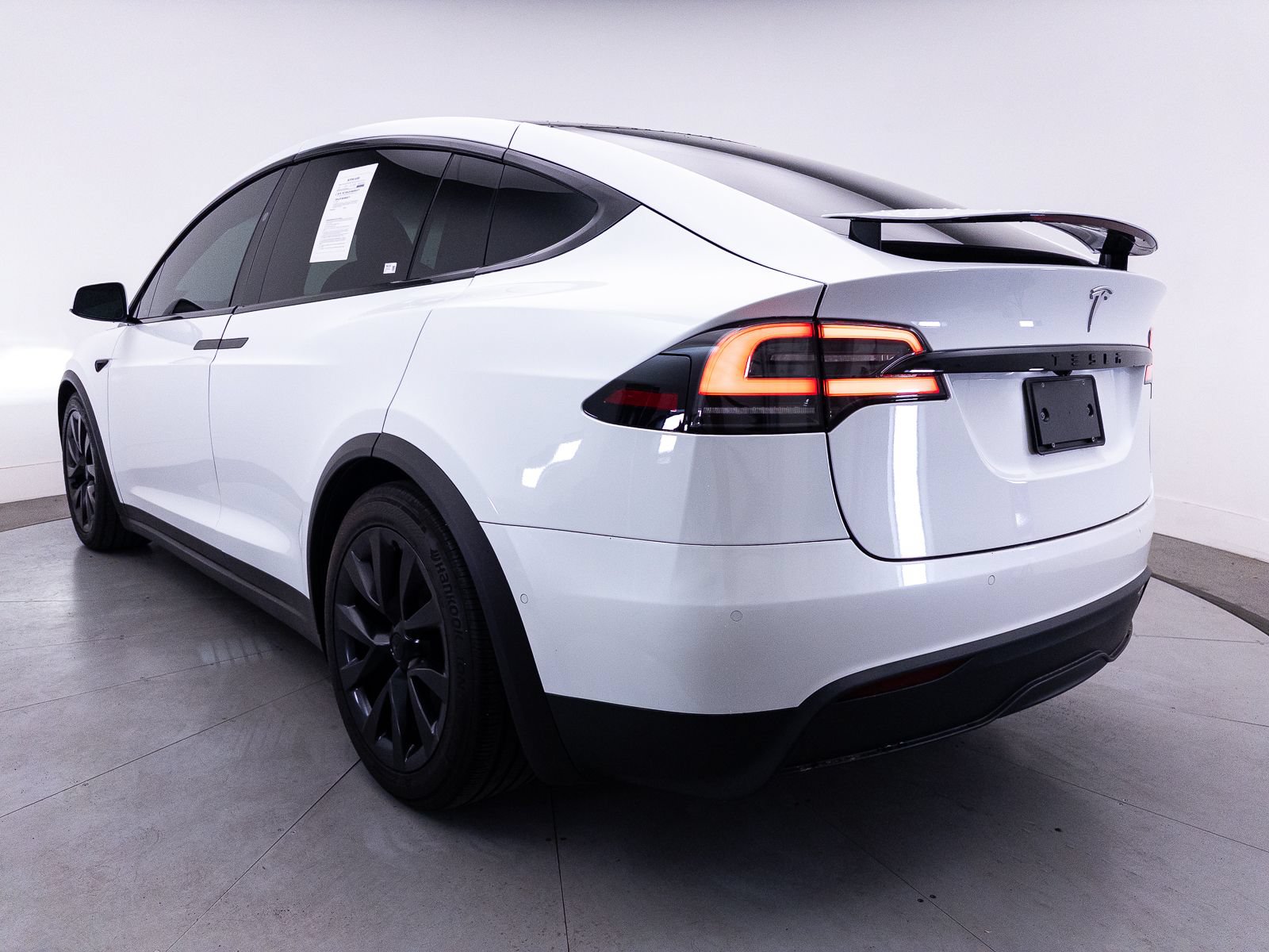 Used 2022 Tesla Model X AWD/4WD image 15
