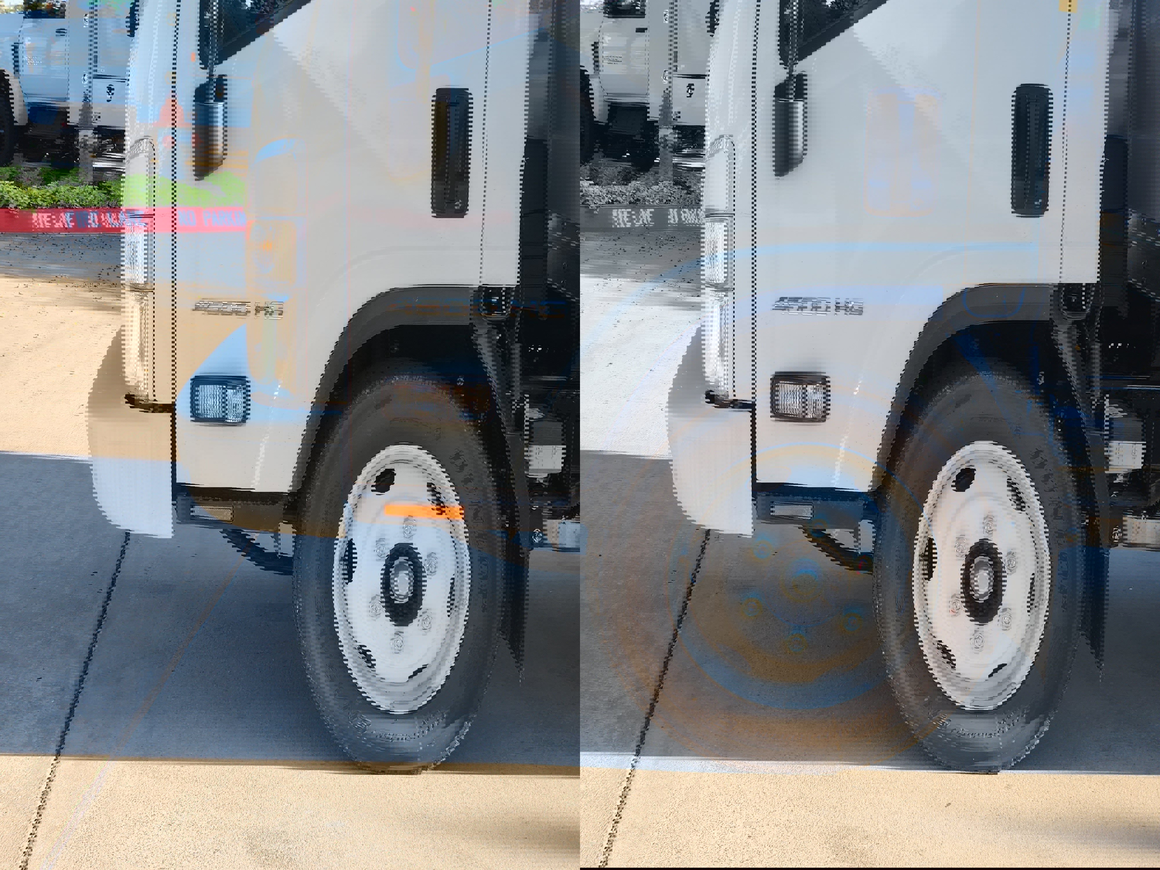 New 2024 Chevrolet Low Cab Forward image 14