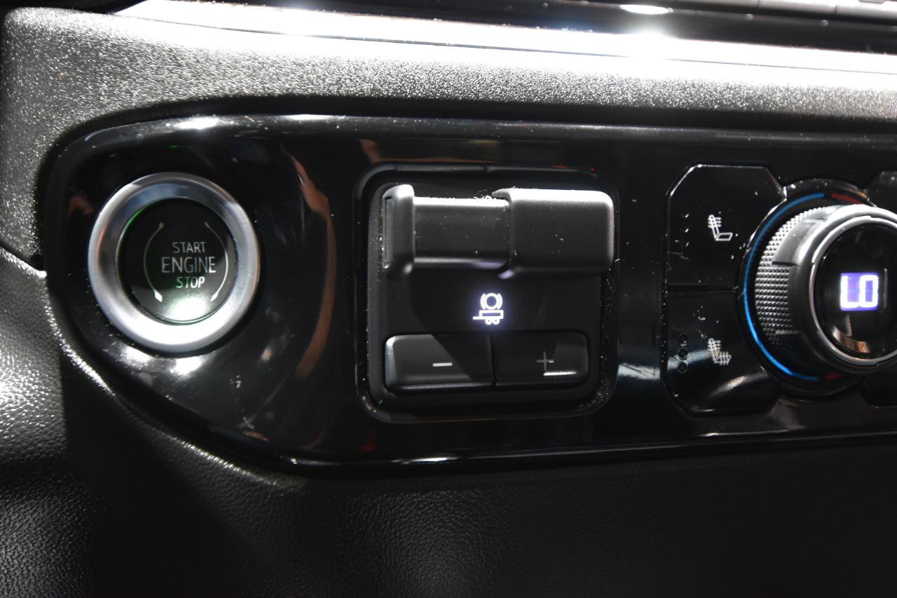 Used 2024 Chevrolet Silverado 1500 LT Trail Boss w/ Convenience Package II AWD/4WD image 33