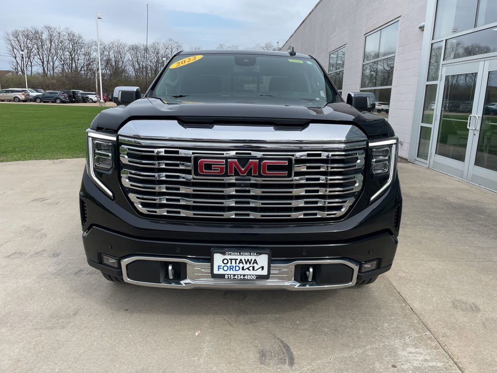 Used 2022 GMC Sierra 1500 Denali AWD/4WD image 3